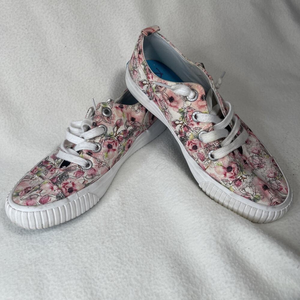 Floral Pink Canvas Lace-Up Flats
